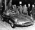 Am 15 März 1961 wurde der XK-Nachfolger E-TYPE enthüllt. Sogar Enzo Ferrari bekannte sich mit dem Lob das schönste Auto der Welt als Bewunderer. Foto: Jaguart/Auto-Reporter.NET